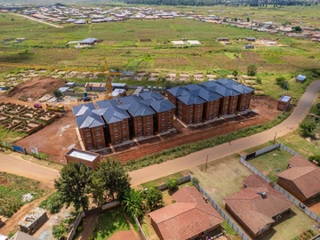 2 Bedroom Flat & Apartment