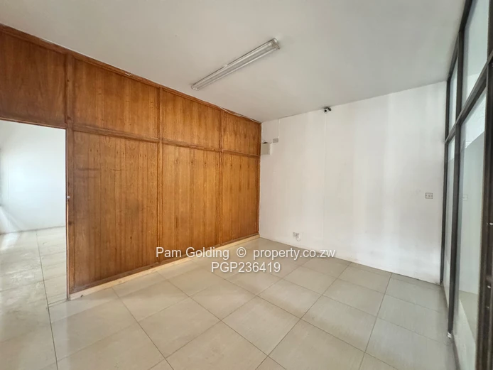 Warehouse to rent - Msasa