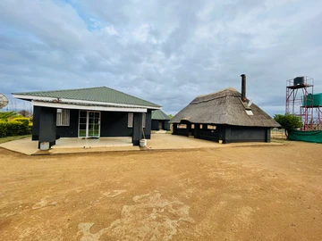 6 Bedroom House