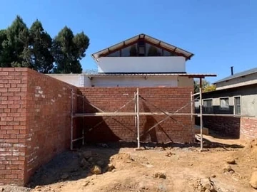 4 Bedroom Flat & Apartment