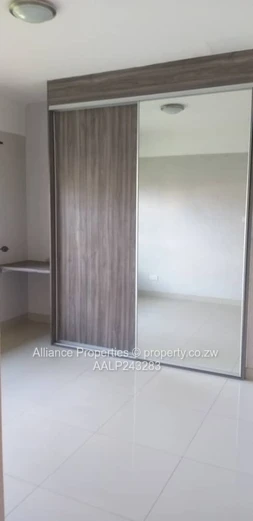 Modern 3-Bed Unit in Monavale – Secure, Solar-Powered Living for $1,100