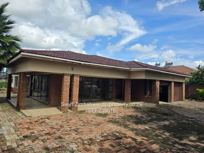 House for sale in Fairview