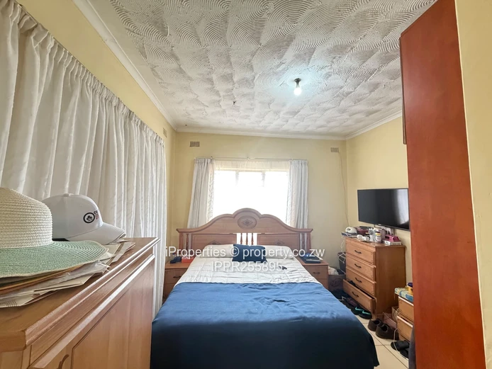 Prime family opportunity in Tynwald North!