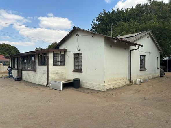 Prime Commercial Property with Unbeatable Location