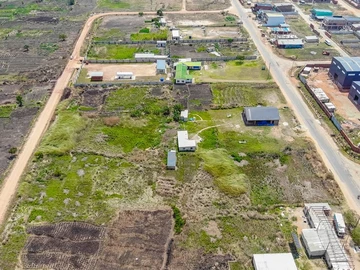 Commercial & Industrial Land