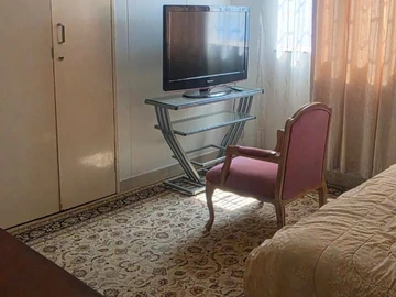 3 Bedroom Flat & Apartment