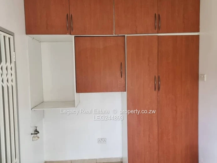 Private & Secure Cottage For Rent In Helensvale