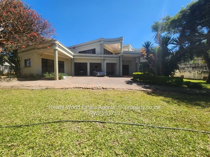 Helensvale Family Home for Sale