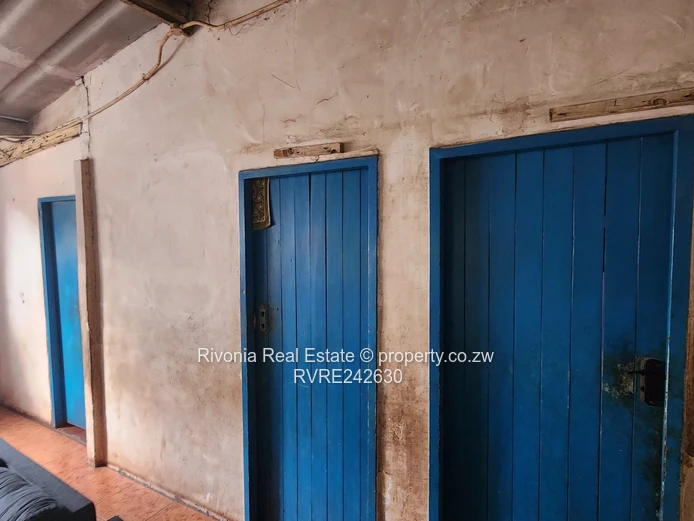 Glen Norah 4-Bed Redbrick Home with Rental Rooms