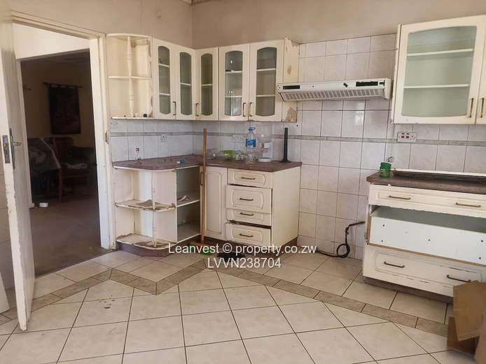 Avondale West House To Let 