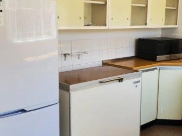 2 Bedroom Flat & Apartment