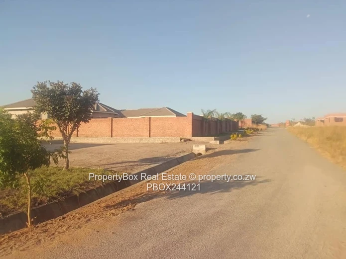 Sunway City property for sale with 3 bed cottage for $165 000