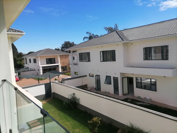 SMART Luxurious POMONA TOWN HOUSES