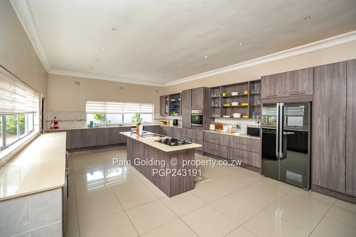 Large Modern Home In Shawasha Hills (Sole Mandate)