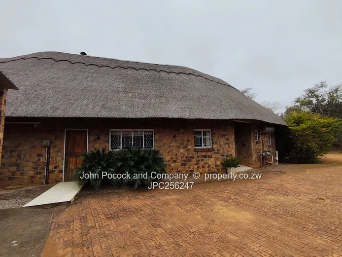 Burnside - Space & Privacy & Natural Setting