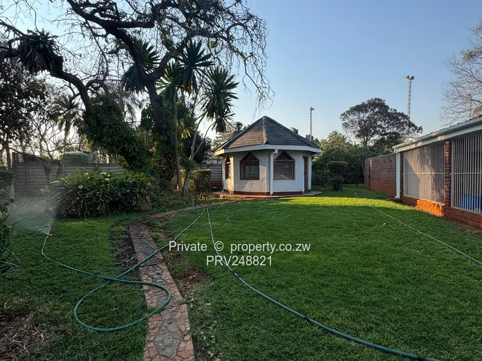 Studio apartment in Gunhill (Sole Mandate)