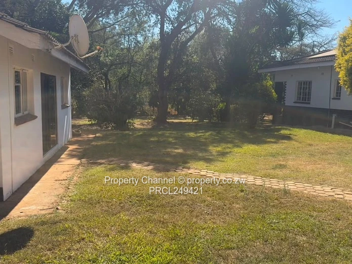  3-Bed Cottage with Solar & Borehole — Helensvale