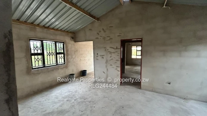 Three Bedroomed House In Cowdray Park