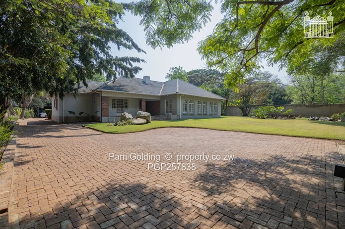 Property In A Promising Location In Highlands (Sole Mandate)