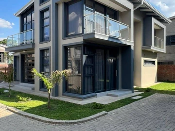 6 Unit Townhouse Complex