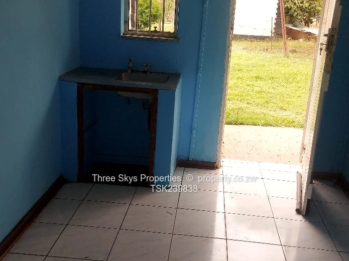 Close To Zindoga Shops