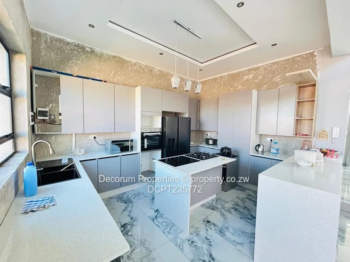 Beautiful 3 bedroom house for sale in Mandara