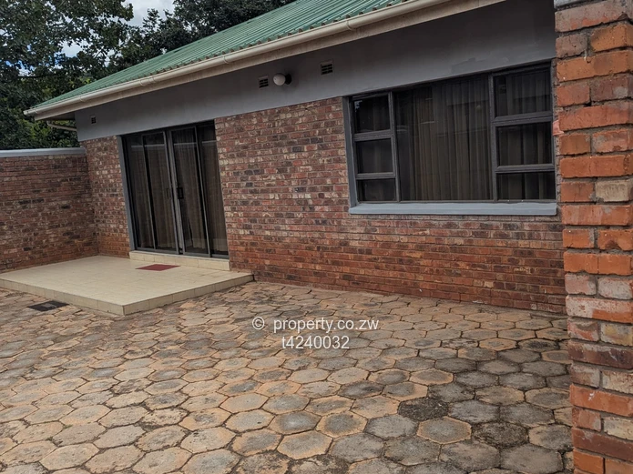 Borrowdale Greystone park 2 bedroom apartment to rent 