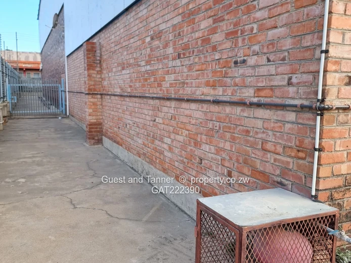  Industrial Property For Sale in Thorngrove, Bulawayo