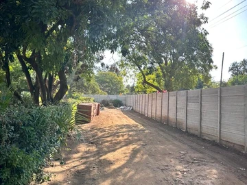 2 Bedroom Flat & Apartment