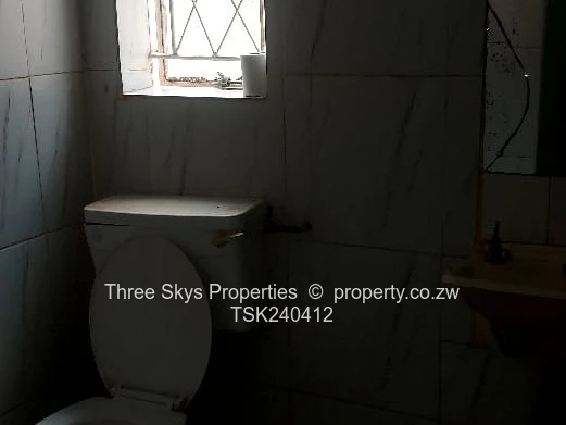 Kuwadzana Ext - House For Sale 