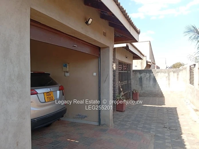 Modern 4-Bed Home in Budiriro with Ensuite & Garage
