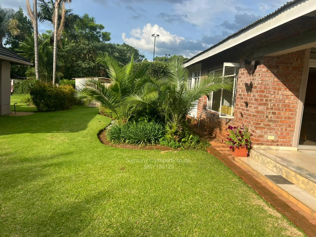 2 Bed Cottage for Rent in Ridgeway South, Chisipite SMY180129