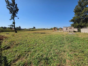 Commercial & Industrial Land