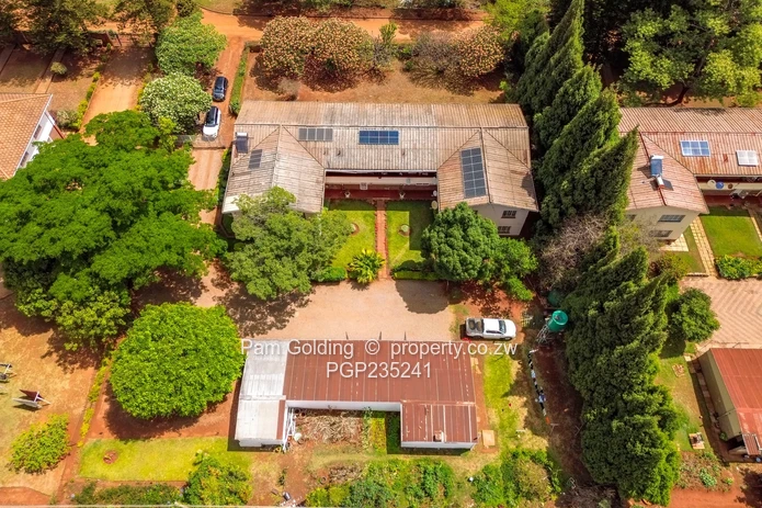 Spacious ground floor apartment in a well located complex