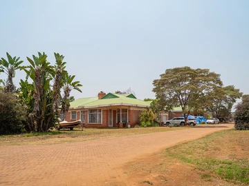 3 Bedroom Flat & Apartment