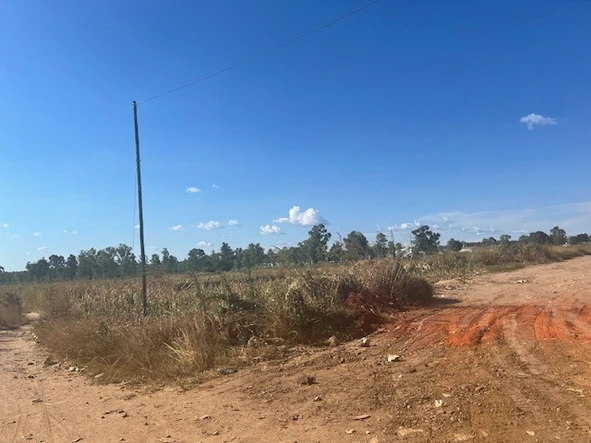 Commercial & Industrial Land