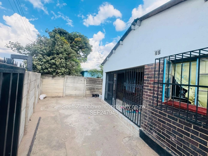 Newly Renovated 4-Bedroom Home in Highfield (Sole Mandate)