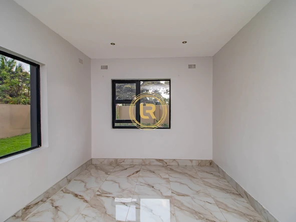 6 Bedroom House