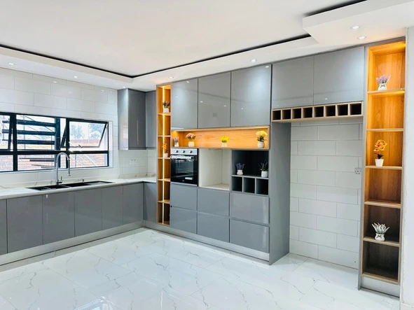 4 Bedroom House