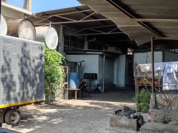 Warehouse & Factory