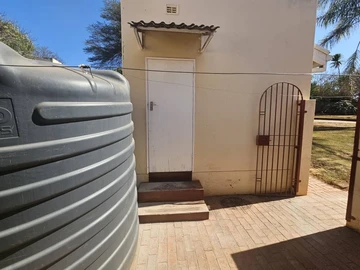 3 Bedroom Garden Flat