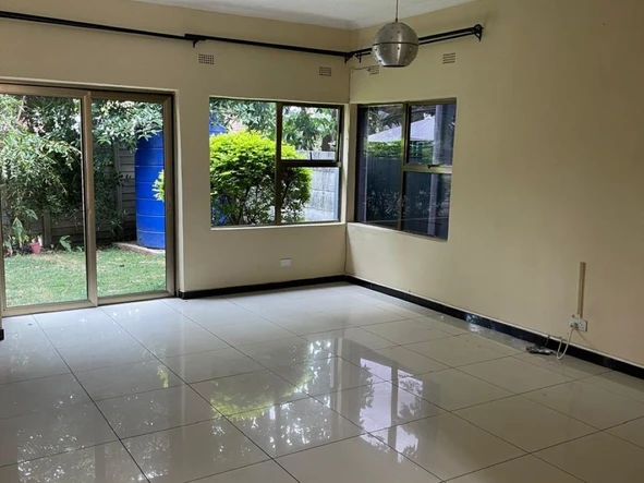 3 Bedroom Flat & Apartment