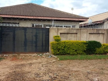 Spacious 4-Bedroom House for Rent in Glen View, Harare