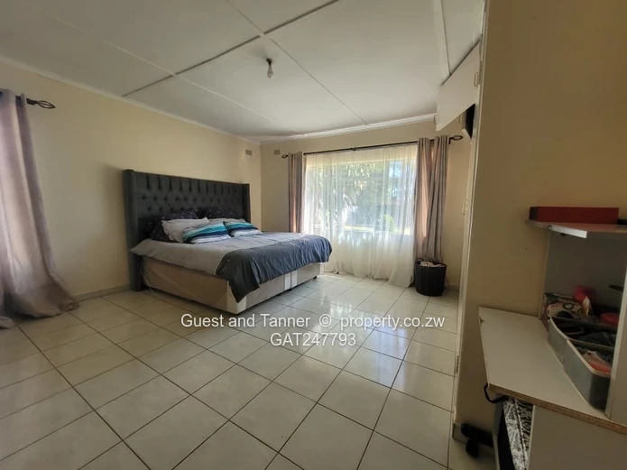 New Marlborough Neat and Spacious Family Home - 4 Bedrooms to Rent