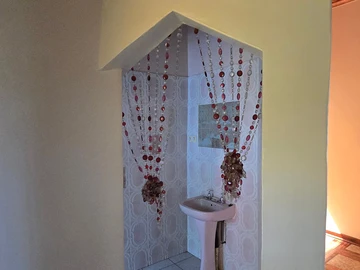 Farm & Agricultural Land