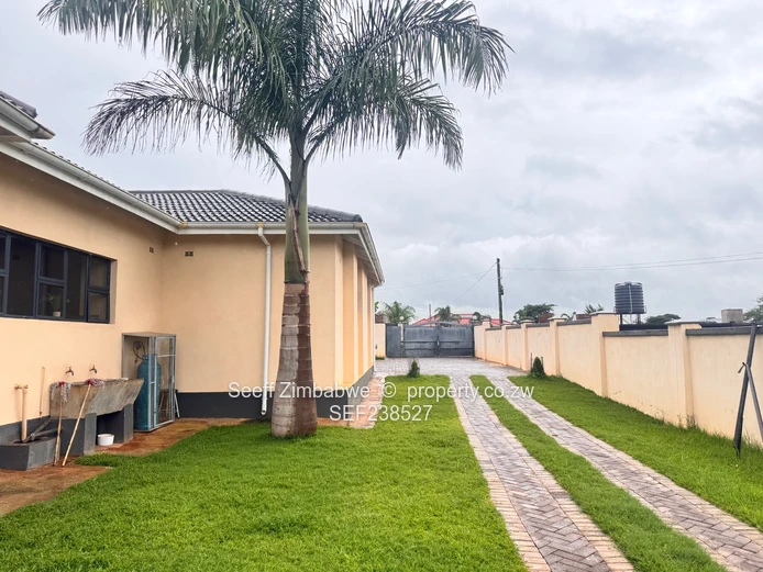 Modern and Sophisticated Living with a Title Deed