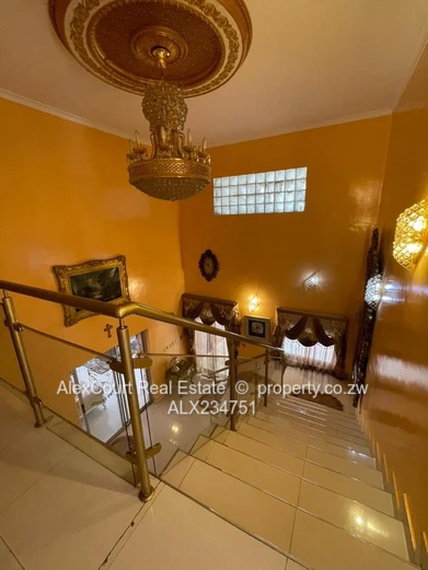 Stunning MIllion Dollar Gletwyn Park House! Bargain!