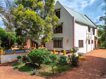 Hogerty Hill. 5 Bedrooms, 5 Bathroom.