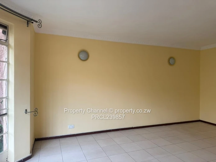 Modern 3-Bedroom Flat in the Avenues 