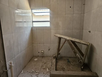 4 Bedroom Garden Flat